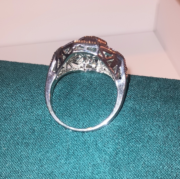 925 Silver and Blue Gemstone Ring - Picture 13 of 14